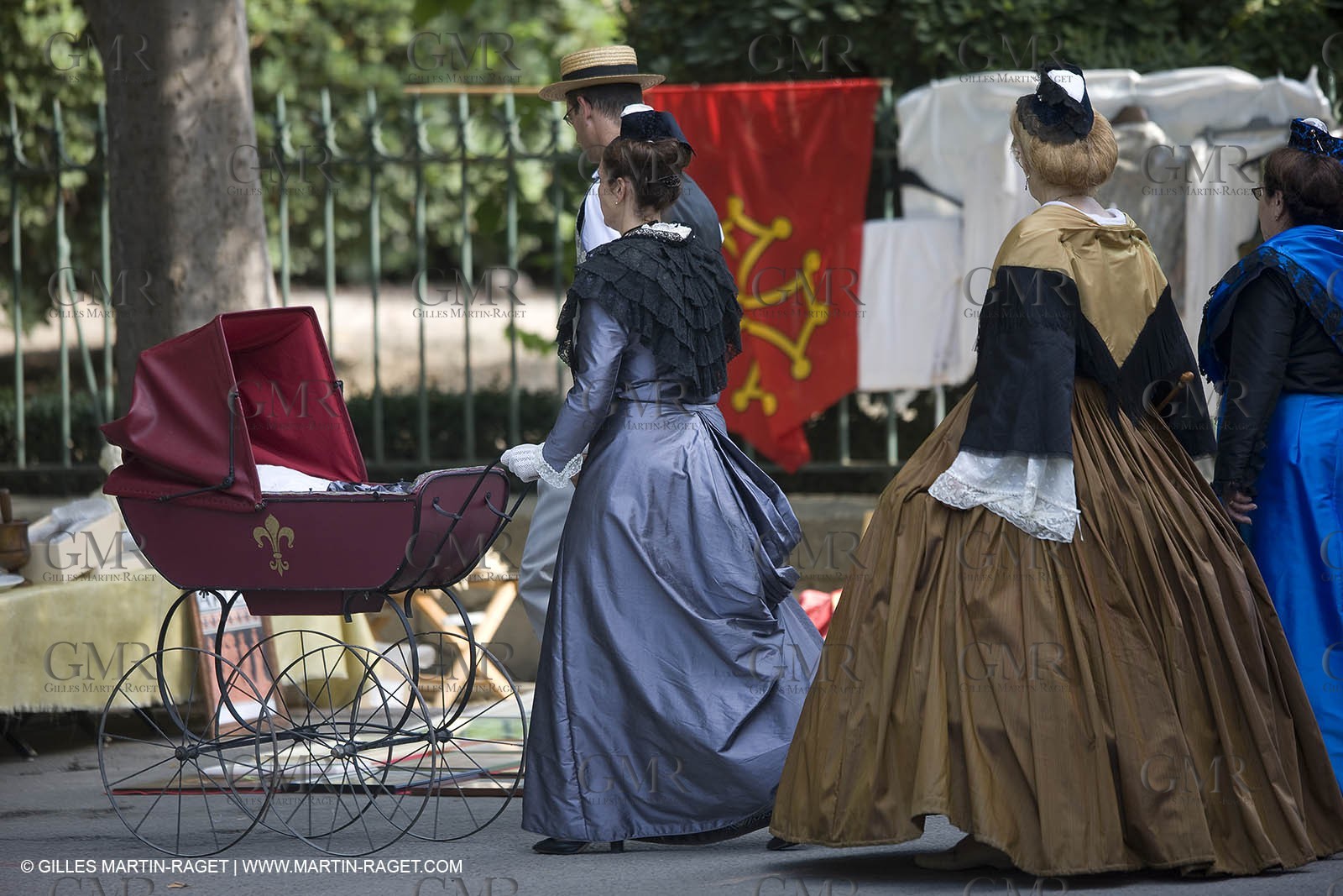 06 07 08 - Arles (FRA, 13) - Traditional costume of Arles fest