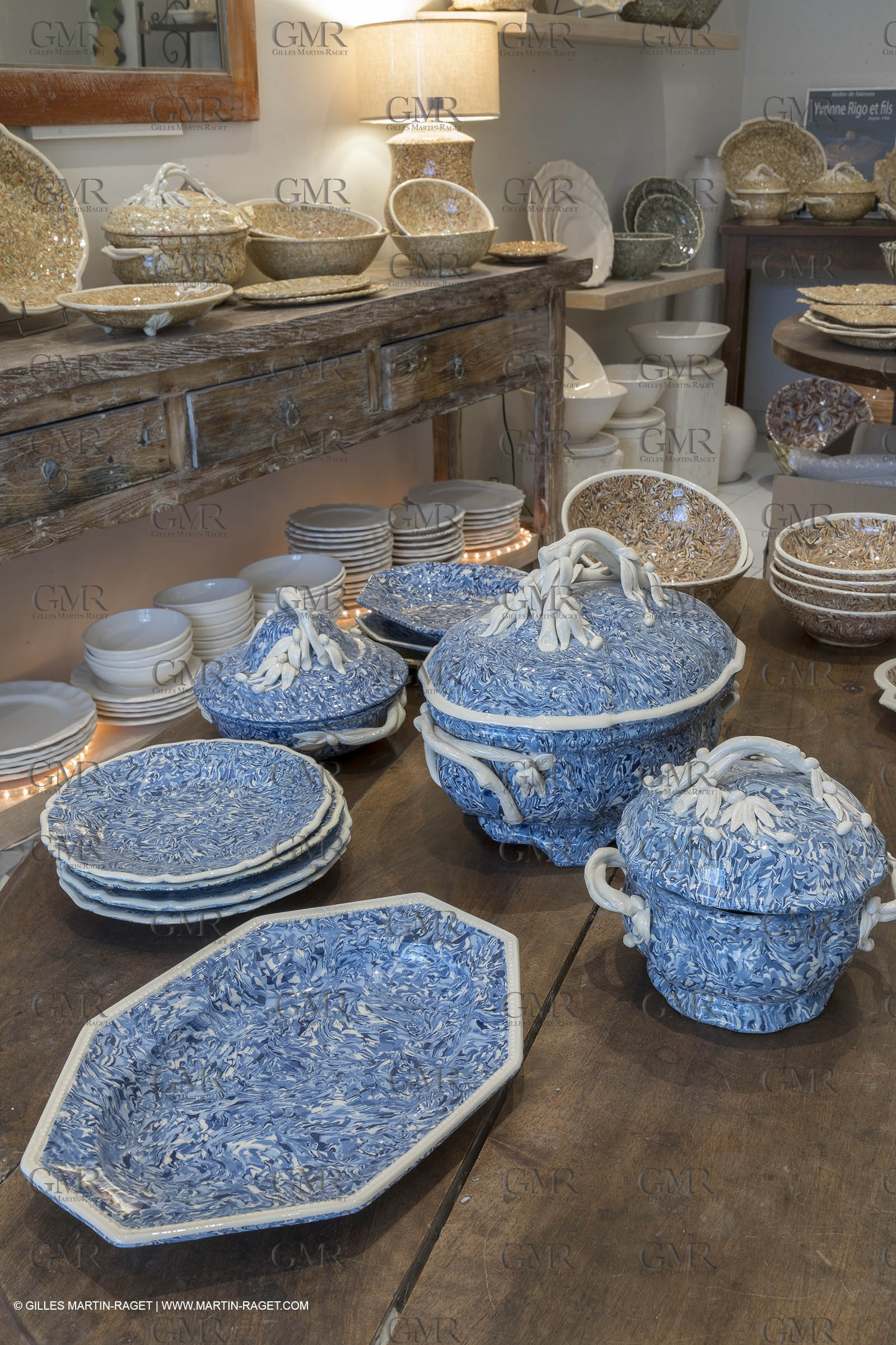 17 05 2018, Apt (FRA,84), Atelier de Faïence Rigo