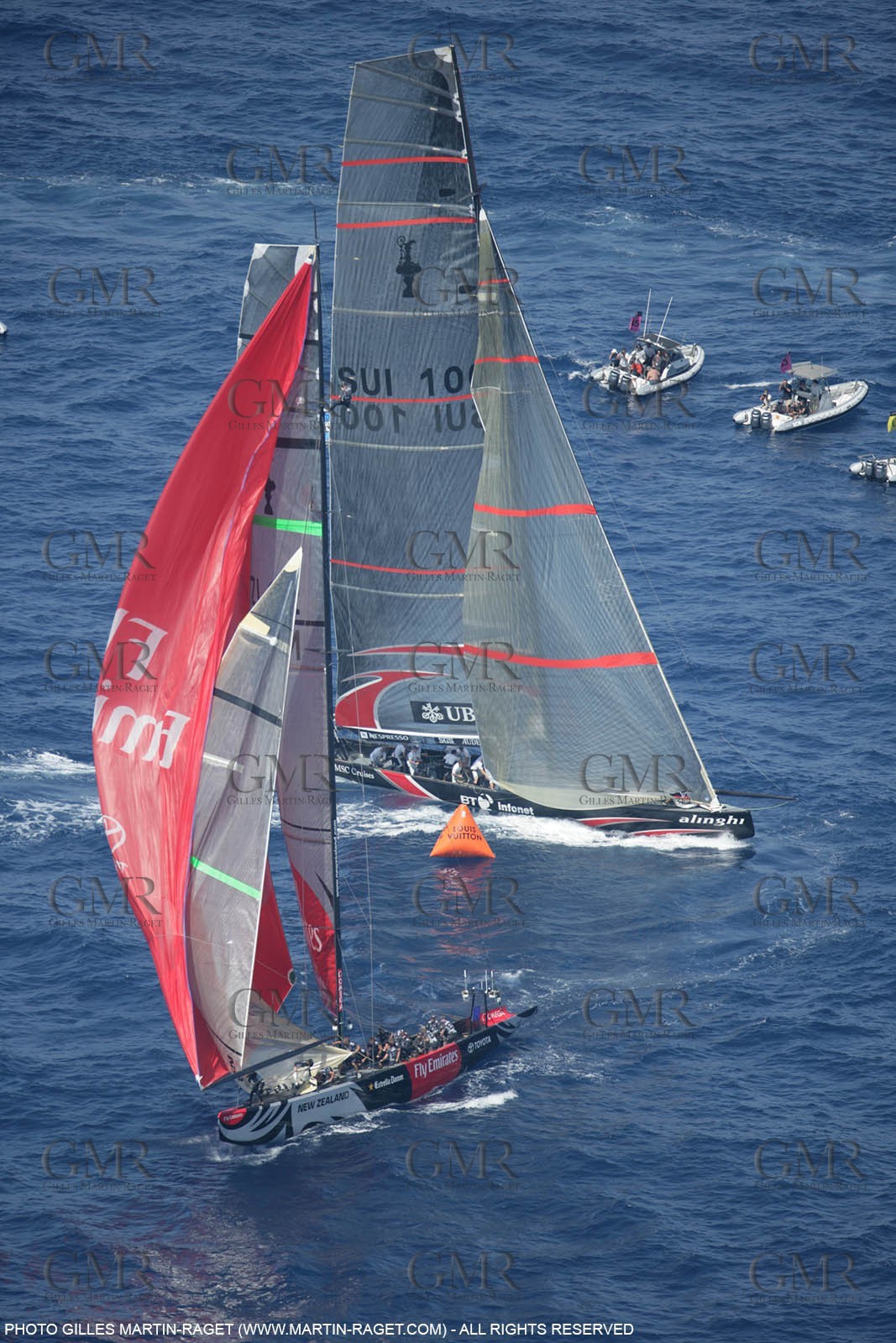2' 06 2007-Valencia (Spain)- 32nd America's Cup - Final Match - Day 2