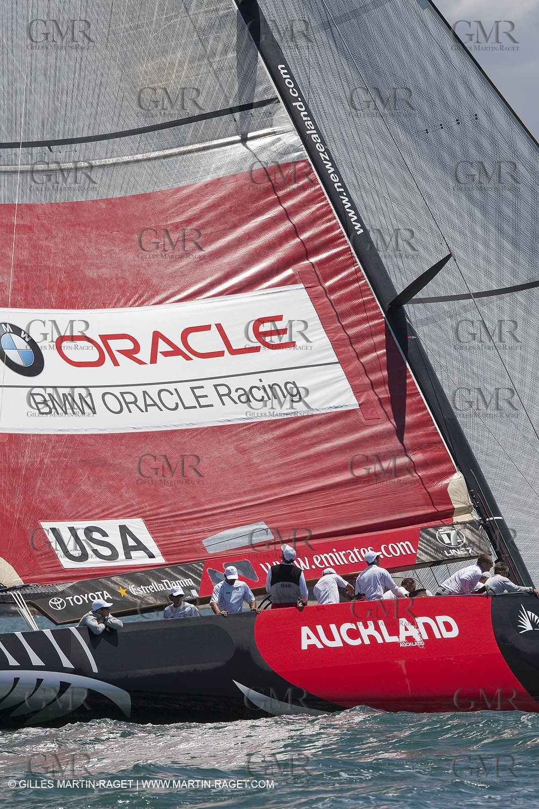 23 01 2009 - Auckland (NZL) -  Louis Vuitton Pacific Series - BMW ORACLE Racing-Tuning up onboard Emirates Team New Zealand yacht
