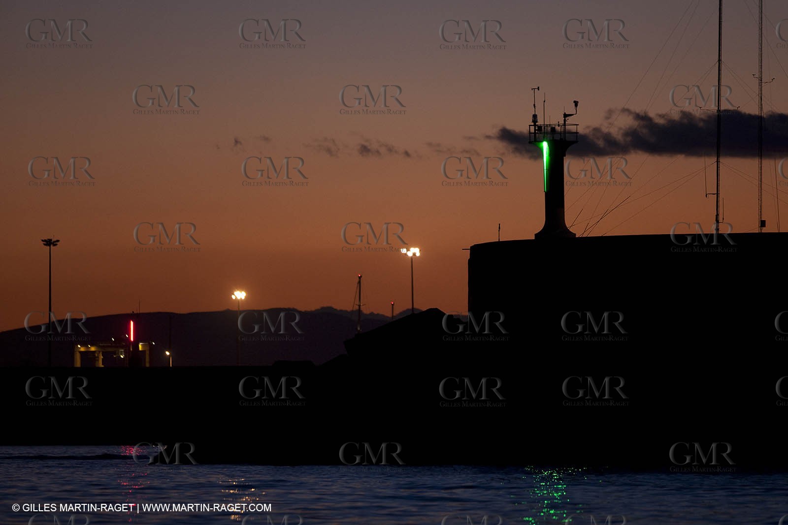 27 01 2010 - Valencia (ESP) - 33rd America's Cup - BMW ORACLE Racing - Training in Valencia
