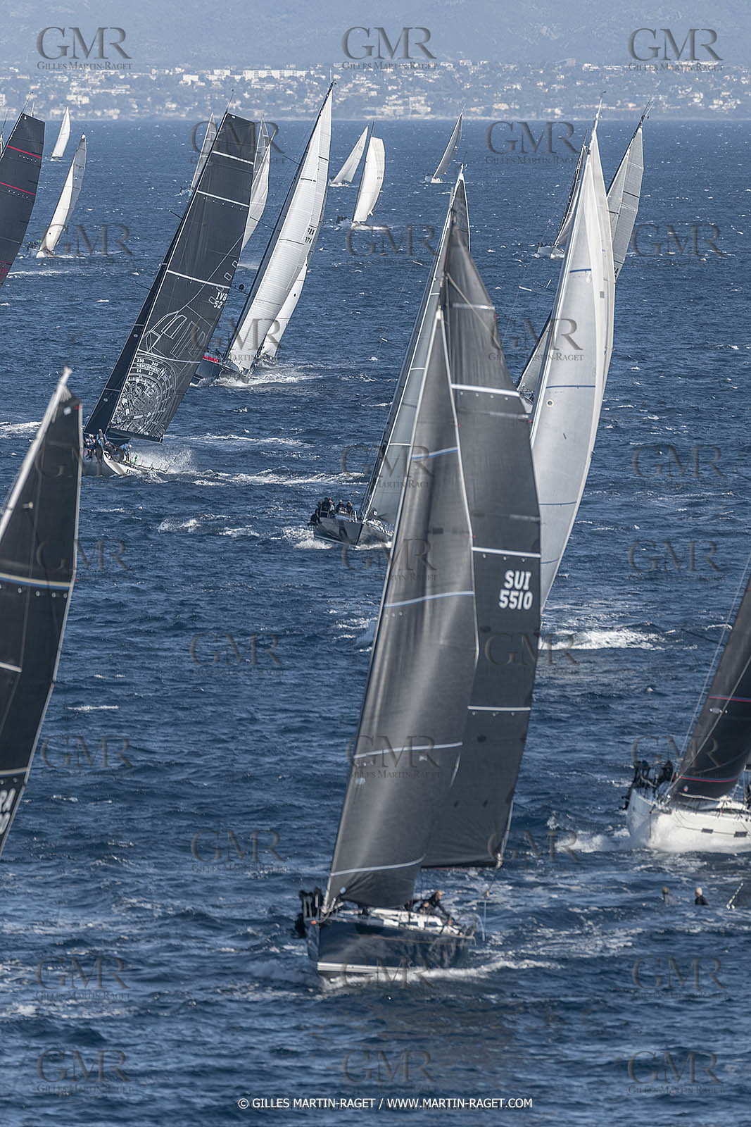 28 09 2022? Saint-Tropez,(FRA,83), Les Voiles de Saint-Tropez 2022 Régate N° 2 poup les modernes, navigation libre pour les grandes goélettes