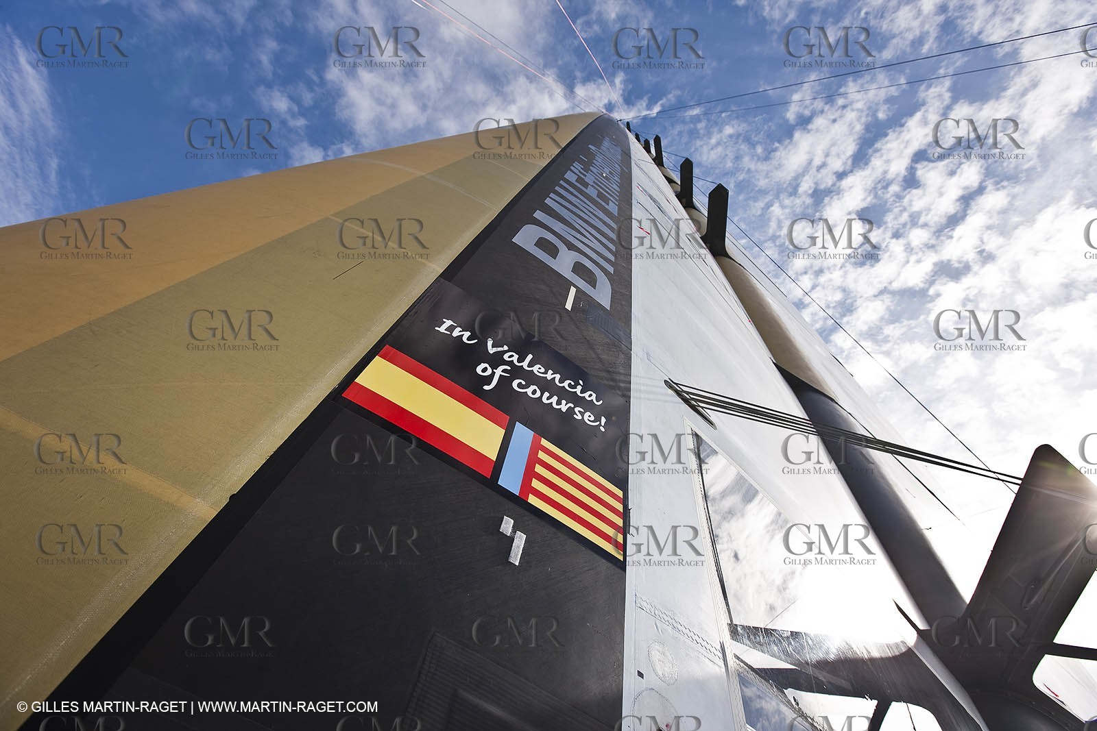 06 02 2010 - Valencia (ESP) - 33rd America's Cup - BMW ORACLE Racing - Day off 1 - Getting the yacht ready