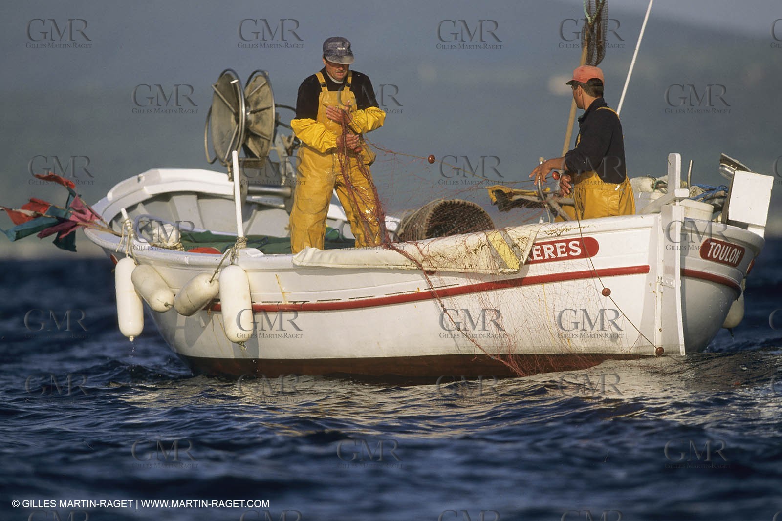 Pêche, barques, pointus, pêcheurs
