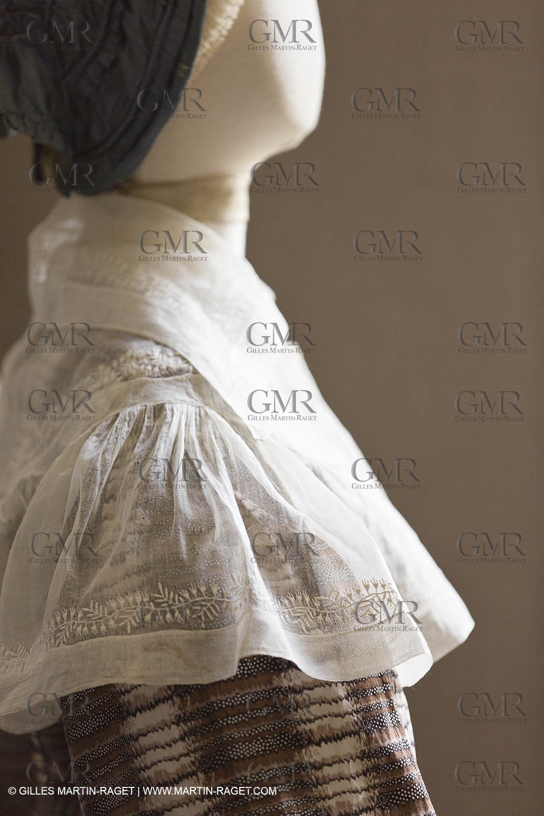 06 07 2012, Toulon (FRA,83), Villa Rozemaine, exhibition 'Fashion Dresses