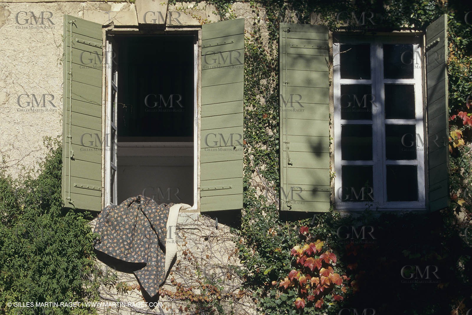 France, Provence, Traditions, Boutis et piqués, traditional cloths from Provence