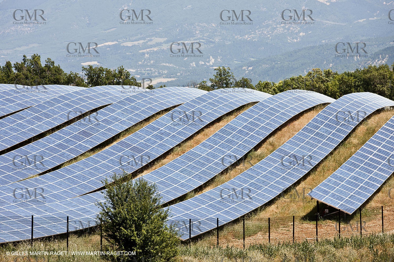 27 06 2011 - Puimichel (FRA, 04) - Solar far des Mées