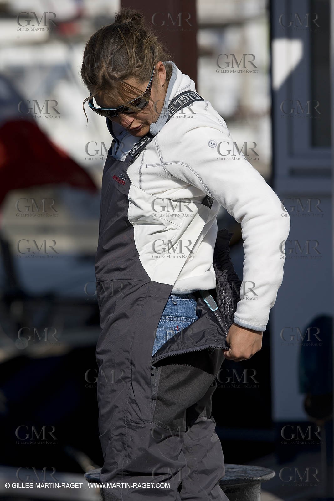 28 09 2007 - Marseille (FRA, 13) - Aigle Marine weather clothing showed in action by salors Marc Emig et Luce Molinier