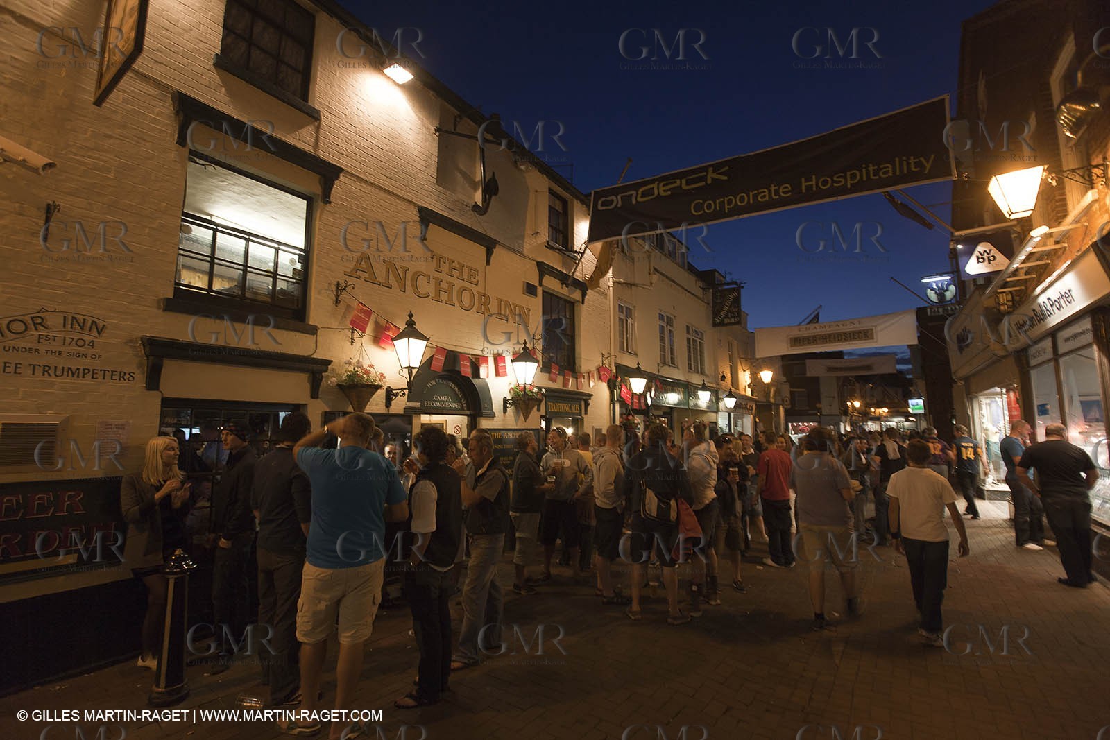 04 08 2010 - Cowes (UK, IOW) - The 1851 Cup -  BMW ORACLE Racing - Day 2.