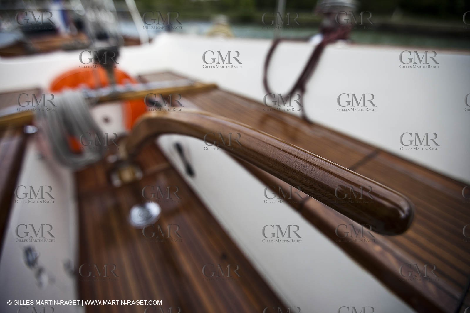 01-05-10 - Le Bono (FRA,56) - Regate Classique -Acteia II - Maica