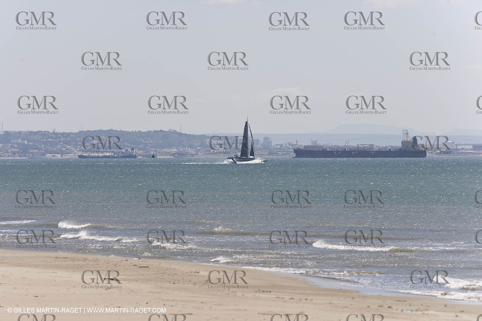 18 06 2008 - Port Saint Louis du Rhône (FRA,83) - 50 knots record attempt trials by l'Hydroptère