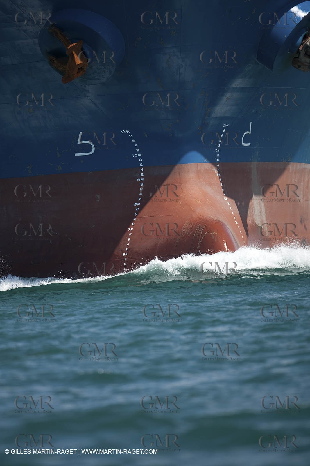 23 01 2009 - Auckland (NZL) -  Louis Vuitton Pacific Series - BMW ORACLE Racing-Tuning up onboard Emirates Team New Zealand yacht