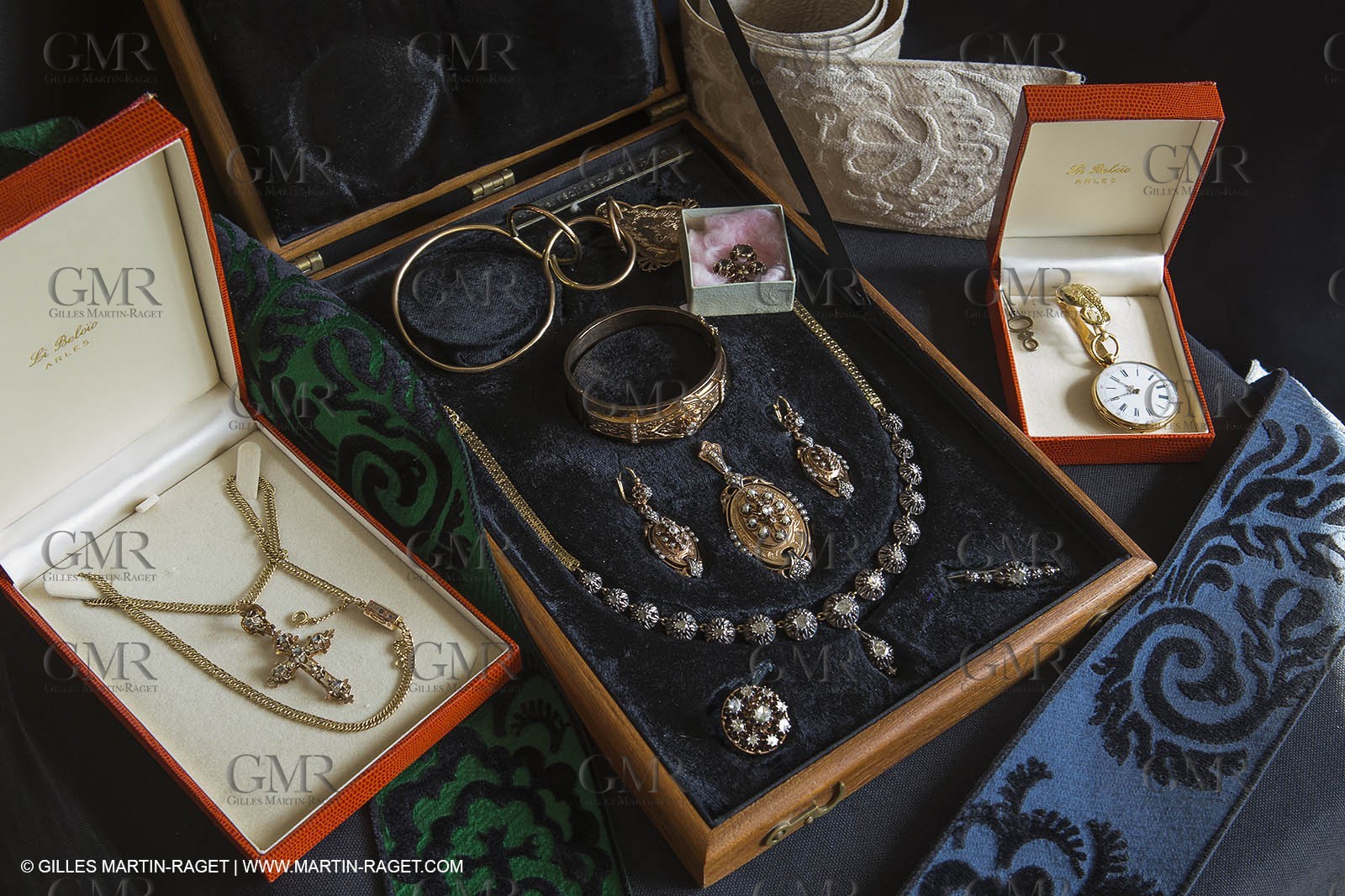 02 06 2014, ARles (FRA,13) Queen of arles Jewelry handover