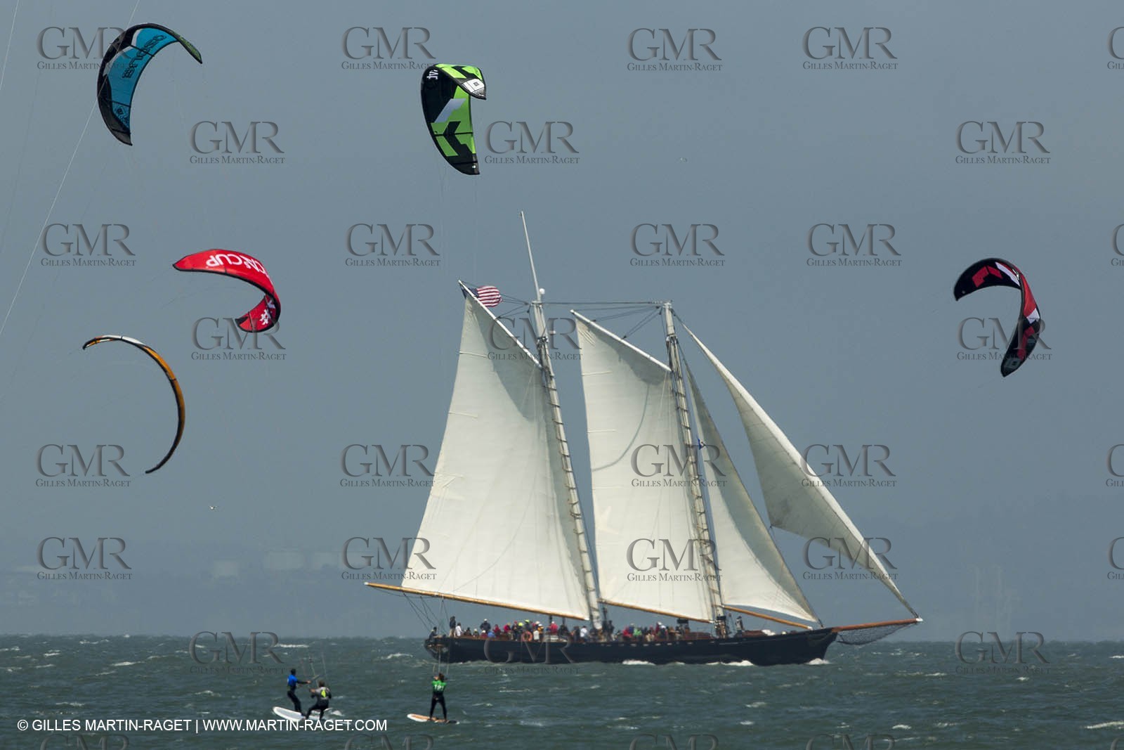 19 07 2013 - San Francisco (USA,CA) - 34th America's Cup - AC Open - Kite Surf contest at Crissie Field