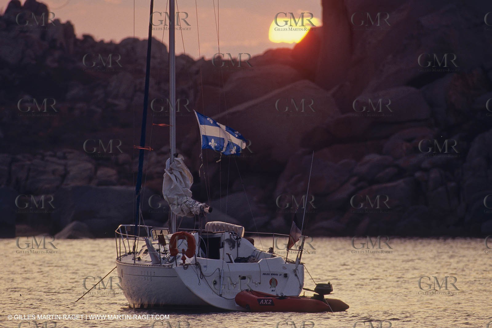 Voile, Croisière, monocoques au mouillage