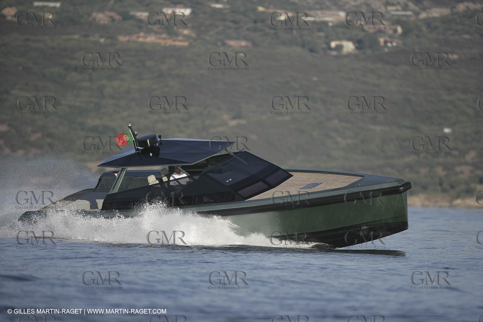 16 07 2007 - Portisco (Italie, Sardaigne) - Wally Power 47, 2007 version