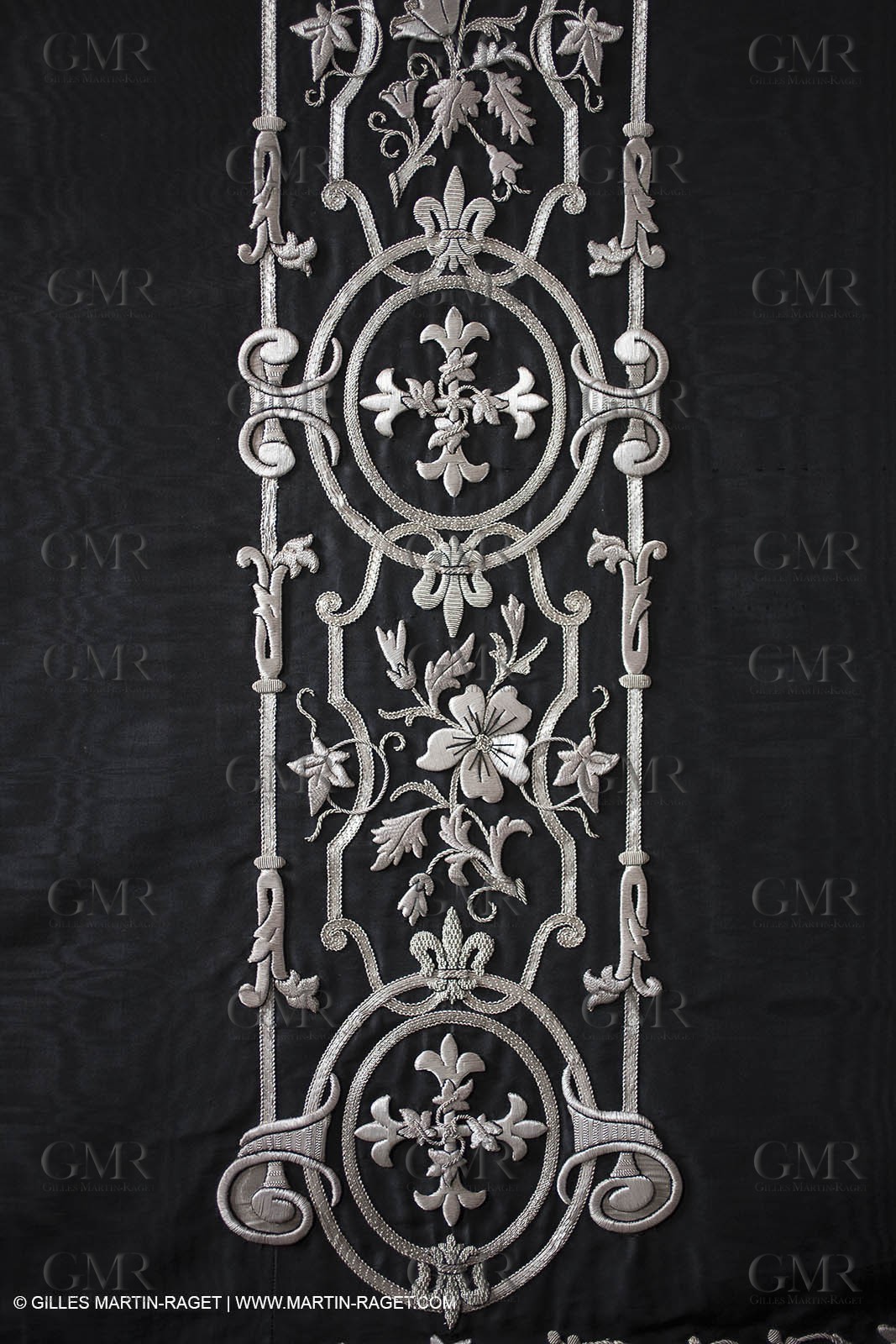 04 02 2013 - Marseille(FRA,13), Notre Dame de la Garde, liturgical clothing