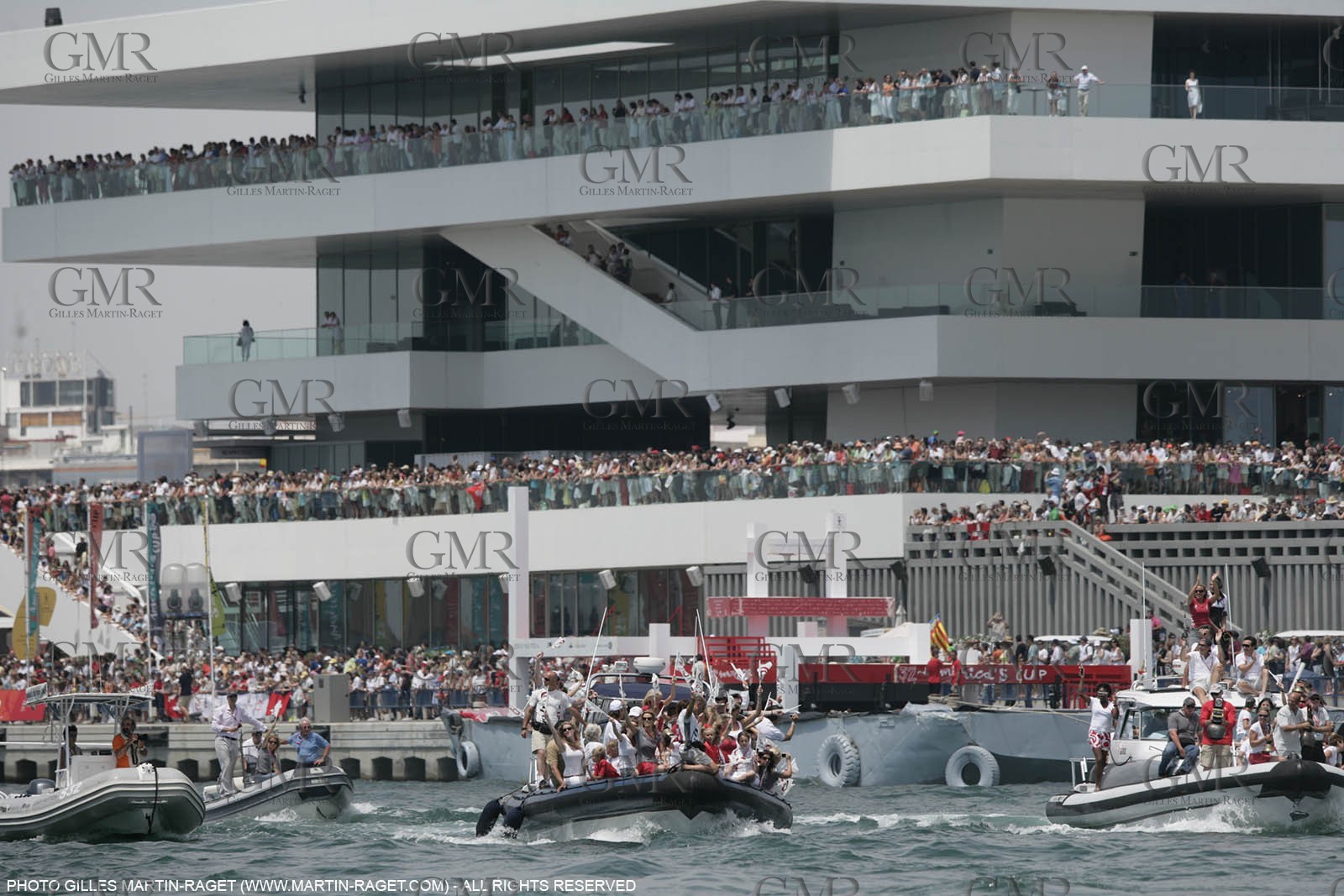 01 07 2007-Valencia (Spain)- 32nd America's Cup - Final Match - Day 7 - Alinghi vs Emirates Team New Zealand