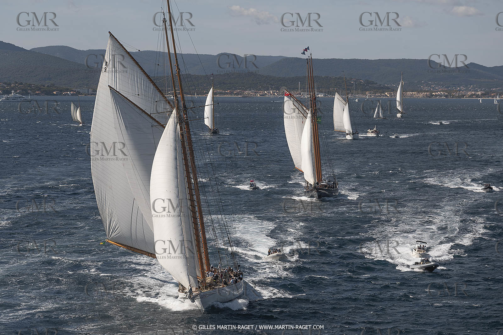 28 09 2022? Saint-Tropez,(FRA,83), Les Voiles de Saint-Tropez 2022 Régate N° 2 poup les modernes, navigation libre pour les grandes goélettes