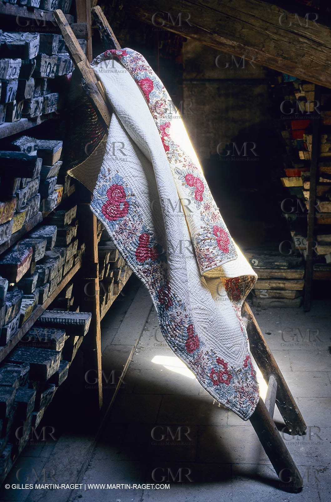 Boutis - Piqués - costumes provençaux - Musée Souleïado - Tarascon (Fra,13)
