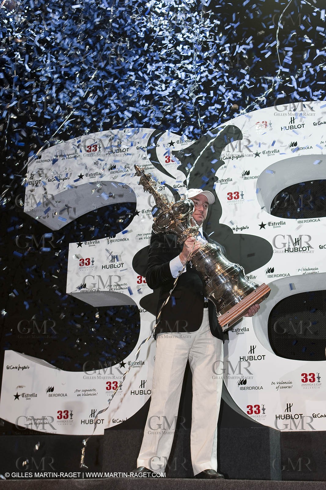 14 02 2010 - Valencia (ESP) - 33rd America's Cup - BMW ORACLE Racing - Race 2