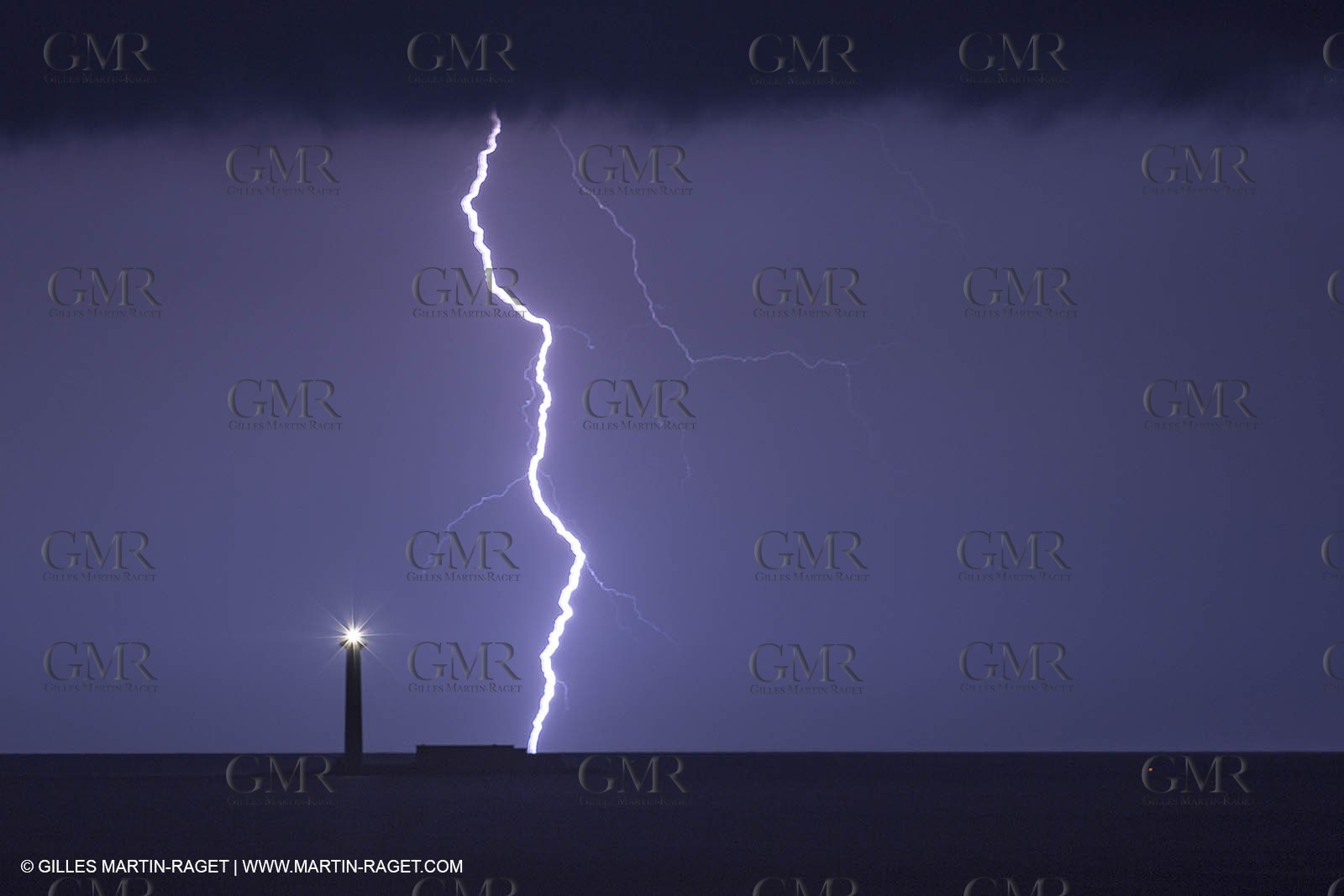 Thunderstorm over Planier island lighthouse - Marseille (FRA,13) - 18 06 2014