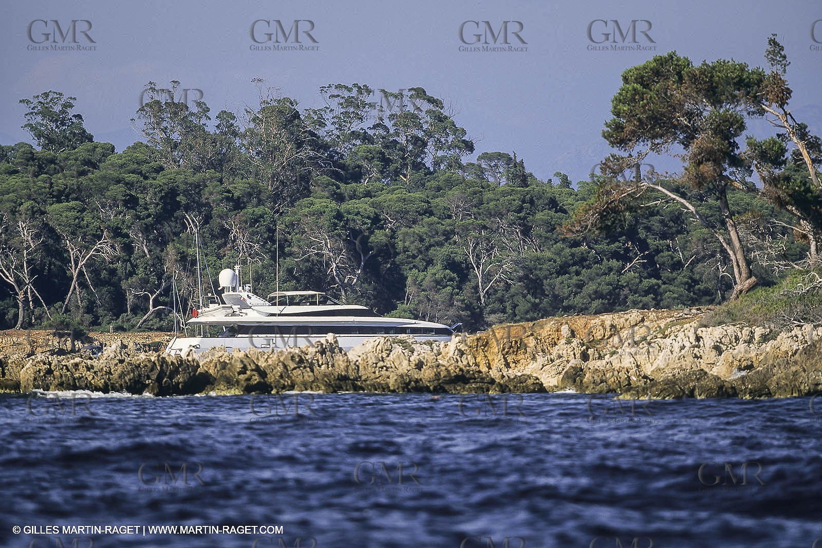 Powerboating, super Yachts