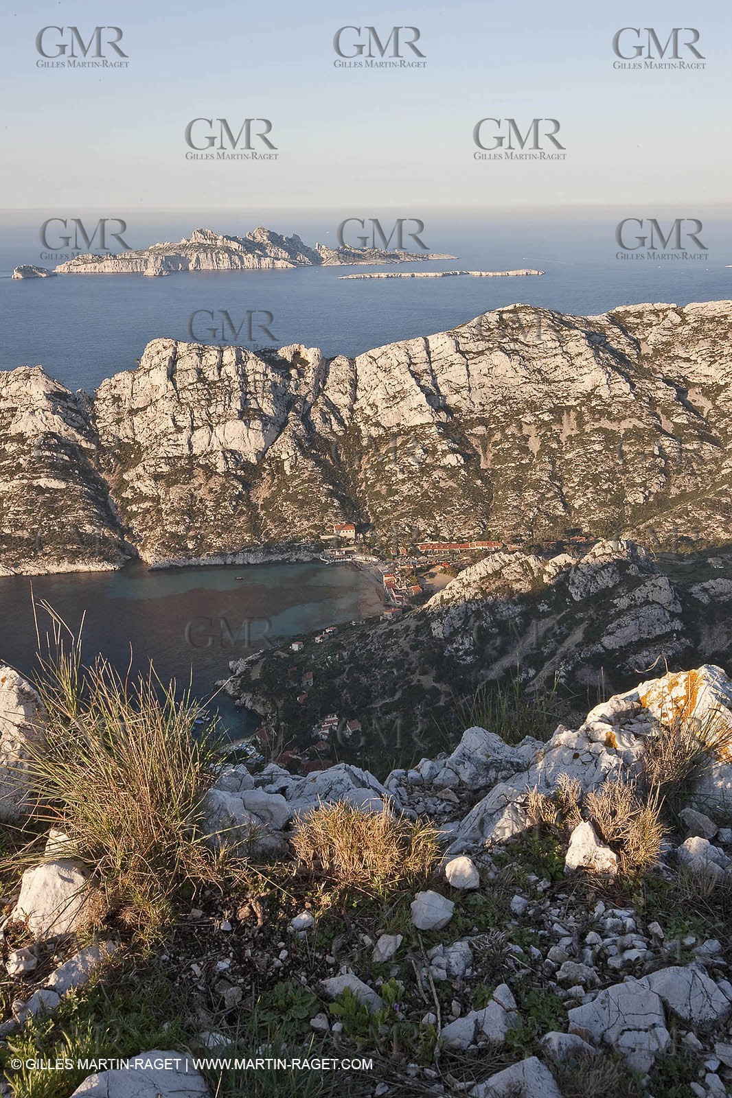 04 04 2009 - Marseille (FRA, 13) - Les Calanques - Marseille as seen from the top of the Baou Rond