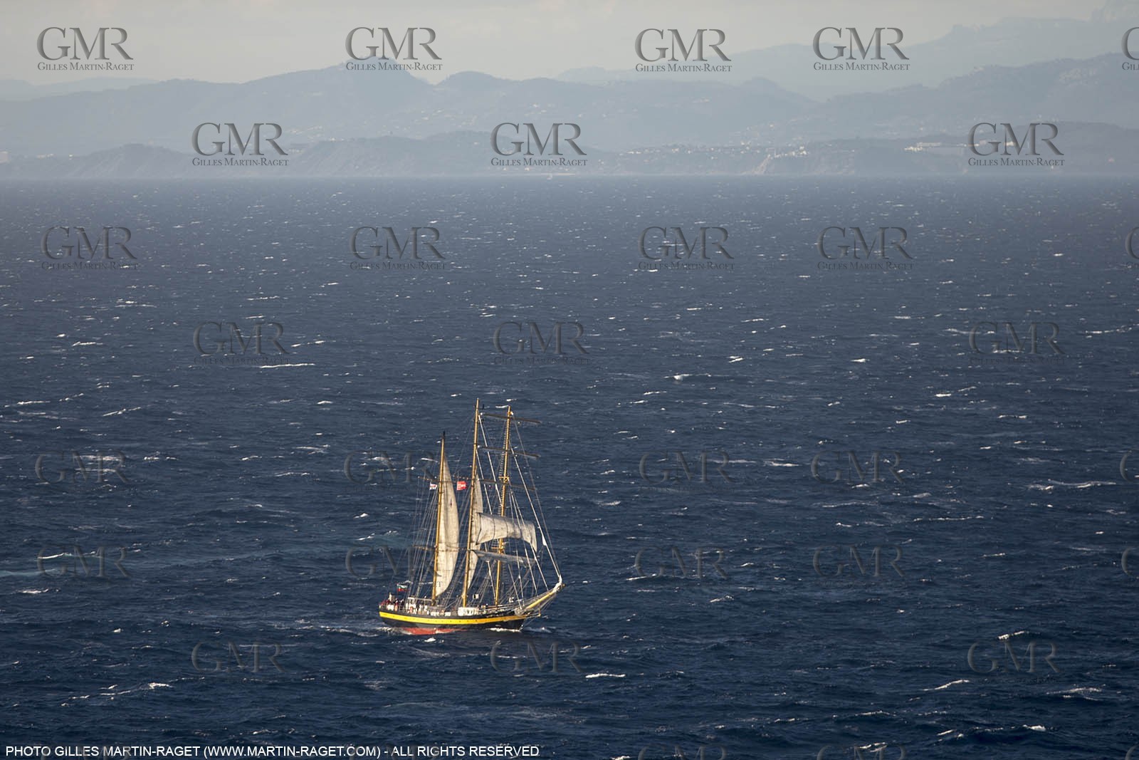 30 09 2013 - Toulon (FRA,83) - Toulon Voiles de Légende - Start towards La Spezia