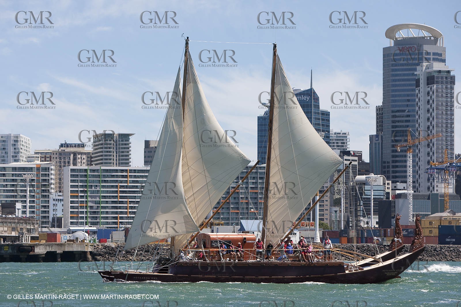 21 01 2009 - Auckland (NZL) -  Louis Vuitton Pacific Series - BMW ORACLE Racing - Training