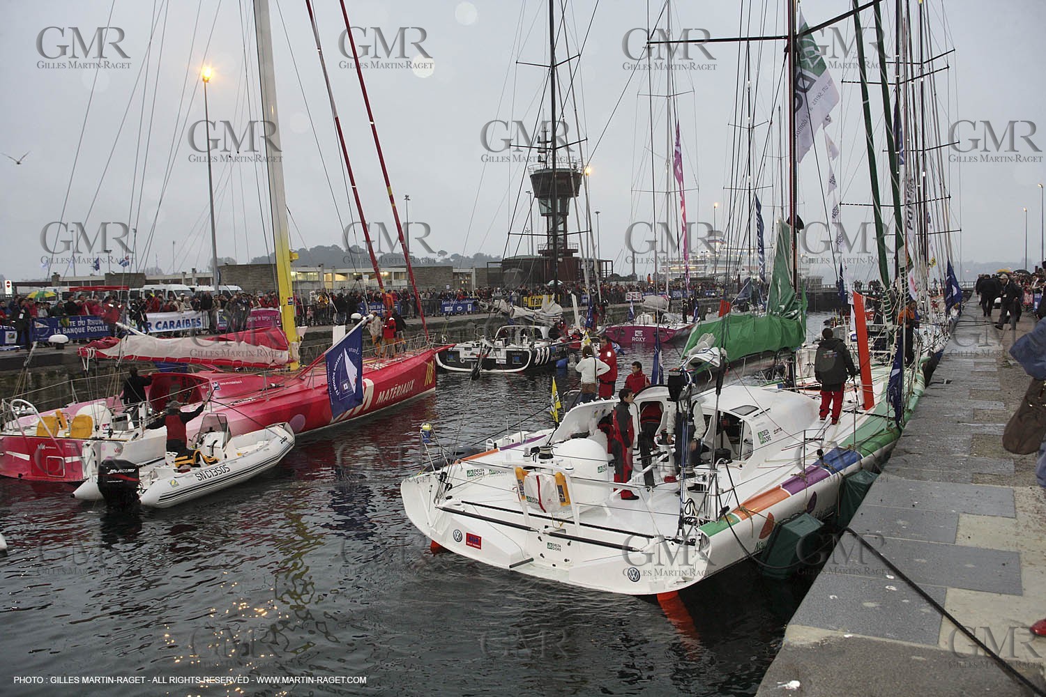29 10 2006 - Saint Malo (FRA) - Route du Rhum 2006 - Passing through the locks