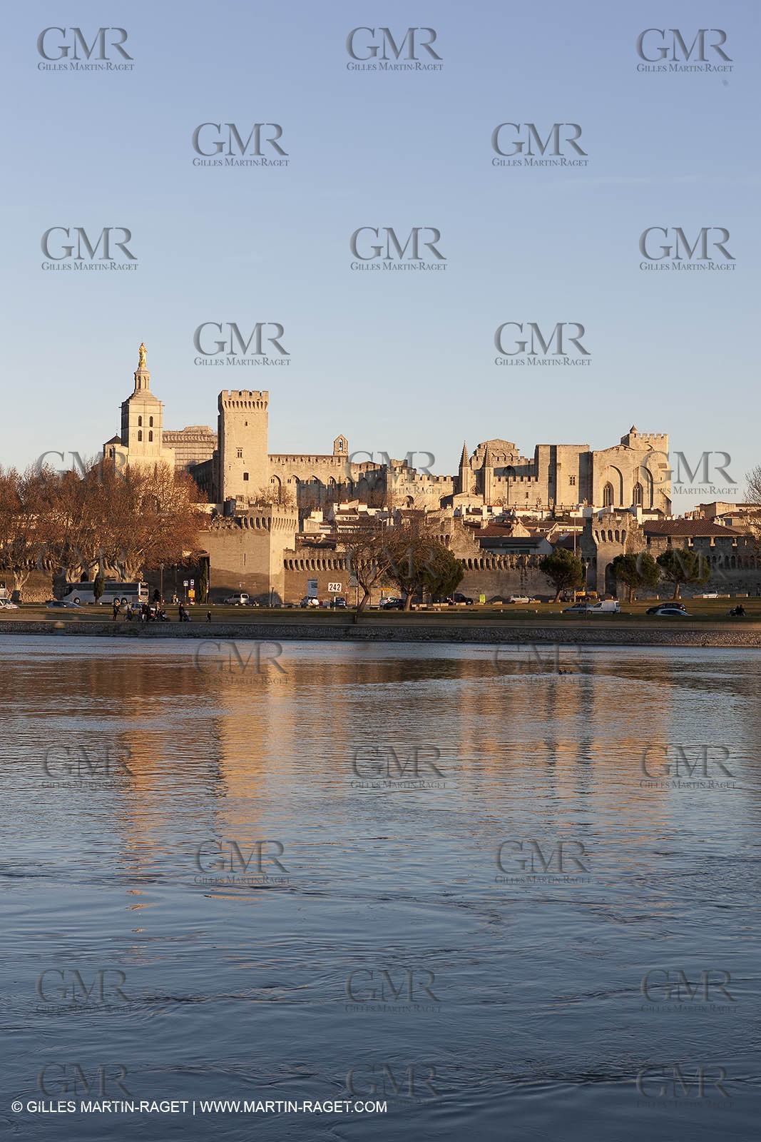 2012,Avignon (FRA,84), Popes palace, Saint Beneze bridge