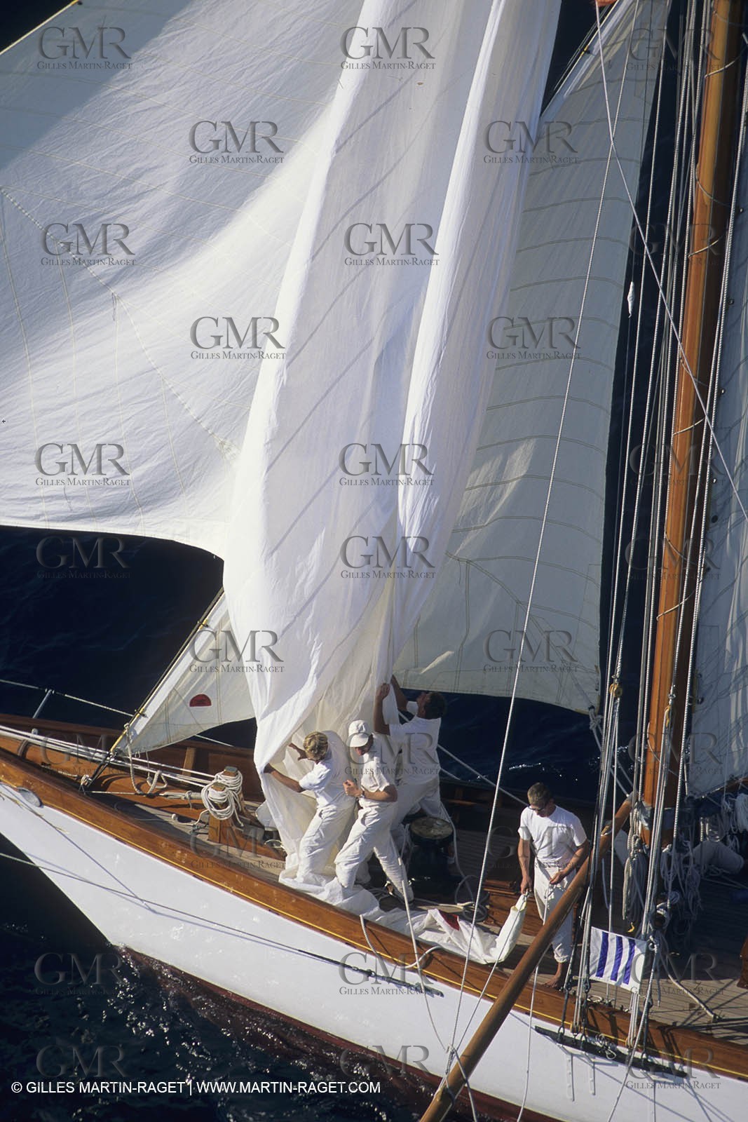 Classic Yachts, Avel