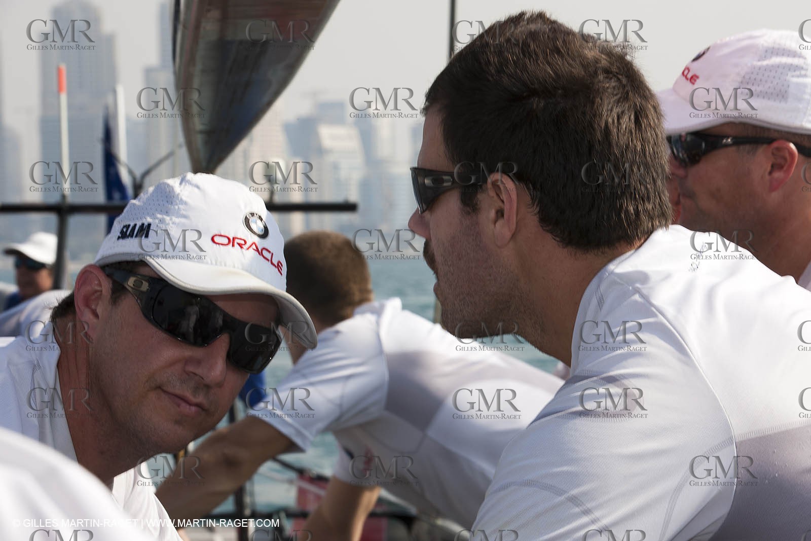 14 11 2010 - Dubai (UAE) - Dubai Louis Vuitton Trophy -  BMW ORACLE Racing - Training - Onboard Vs All 4 one