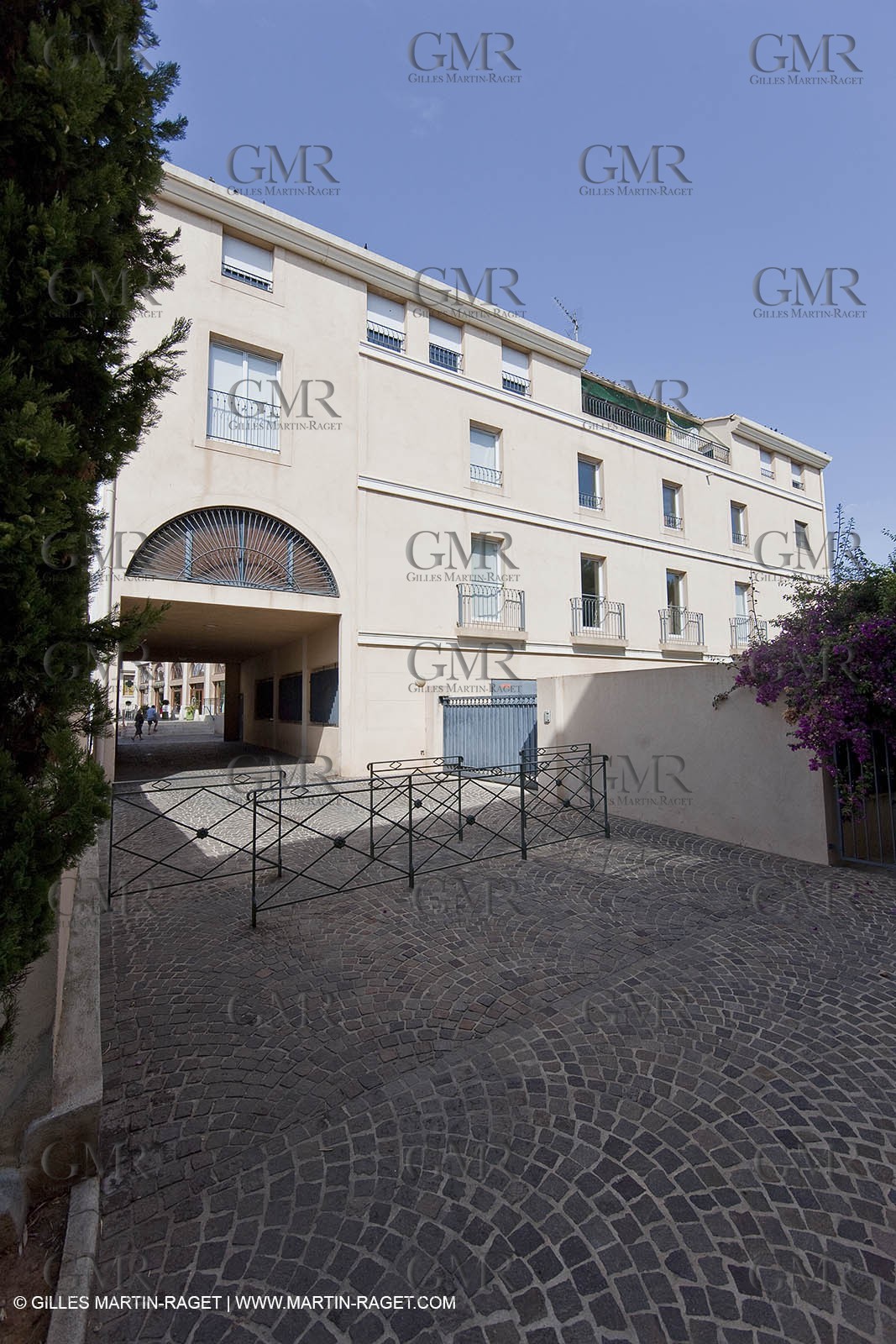 28 07 2009 - Sanary sur mer (FRA,83) - Arnaldi parking - Saint Nazaire area