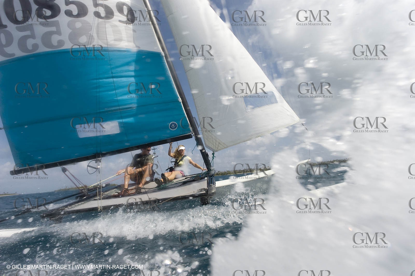 01 02 2008 - San Blas Archipelago (Panama) - Motor Yacht Senses