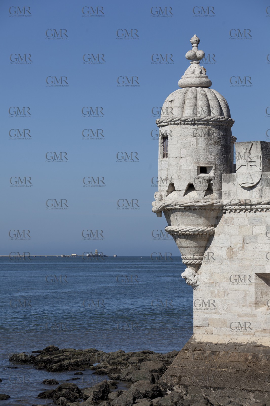 13 07 2011 - Cascais (POR) - 34th America's Cup - AC World Series - Cascais 2011 - Lisbon, Belem tower