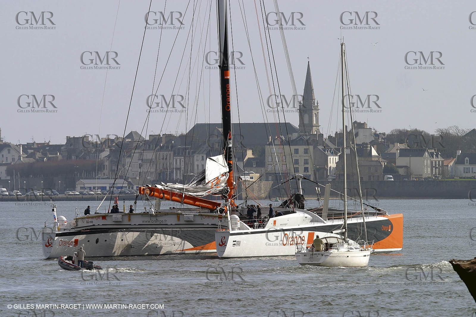 Orange II - 2004 Jules Verne Trophy - Lorient first start