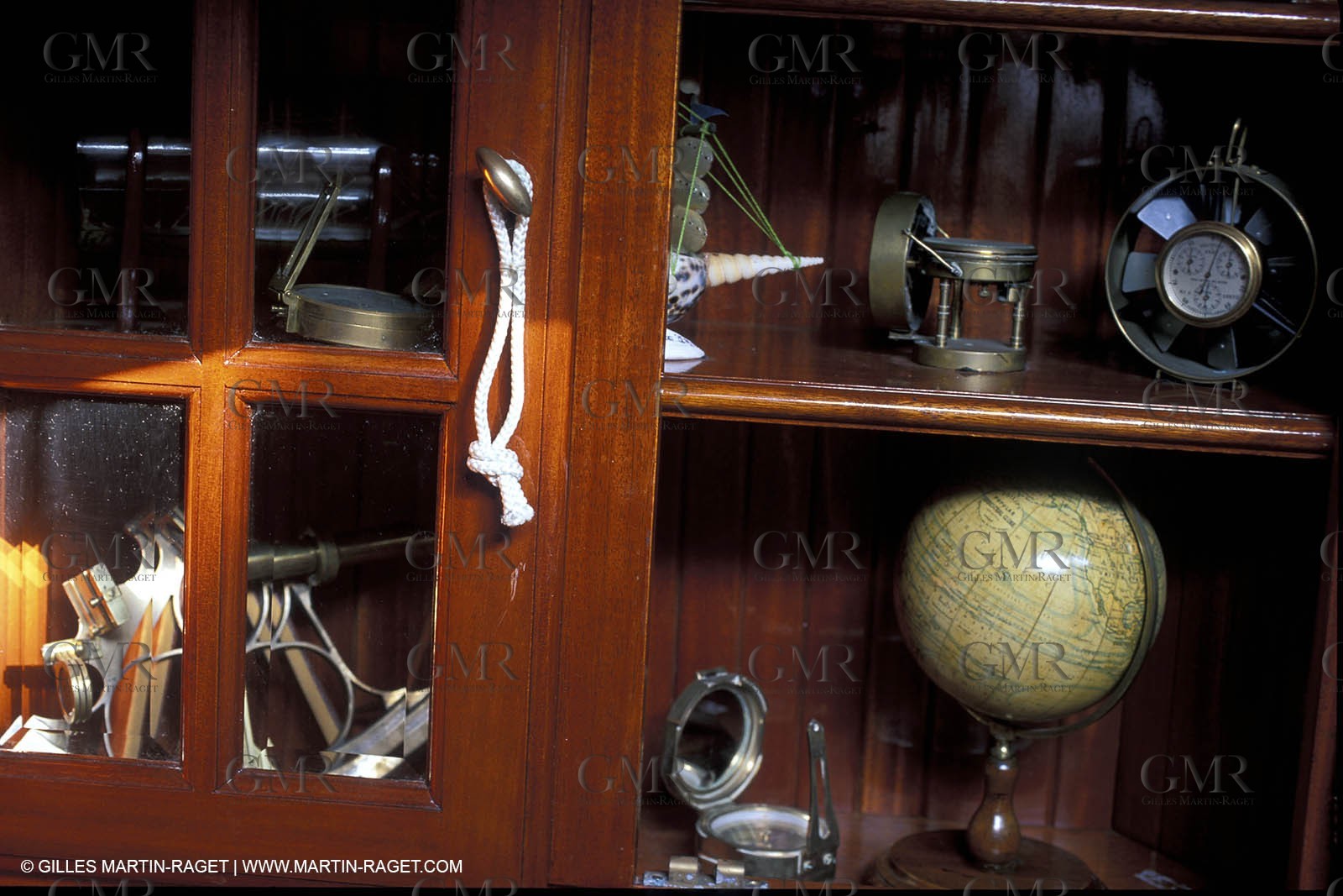 Interiors - Classic yachts - Oiseau de feu
