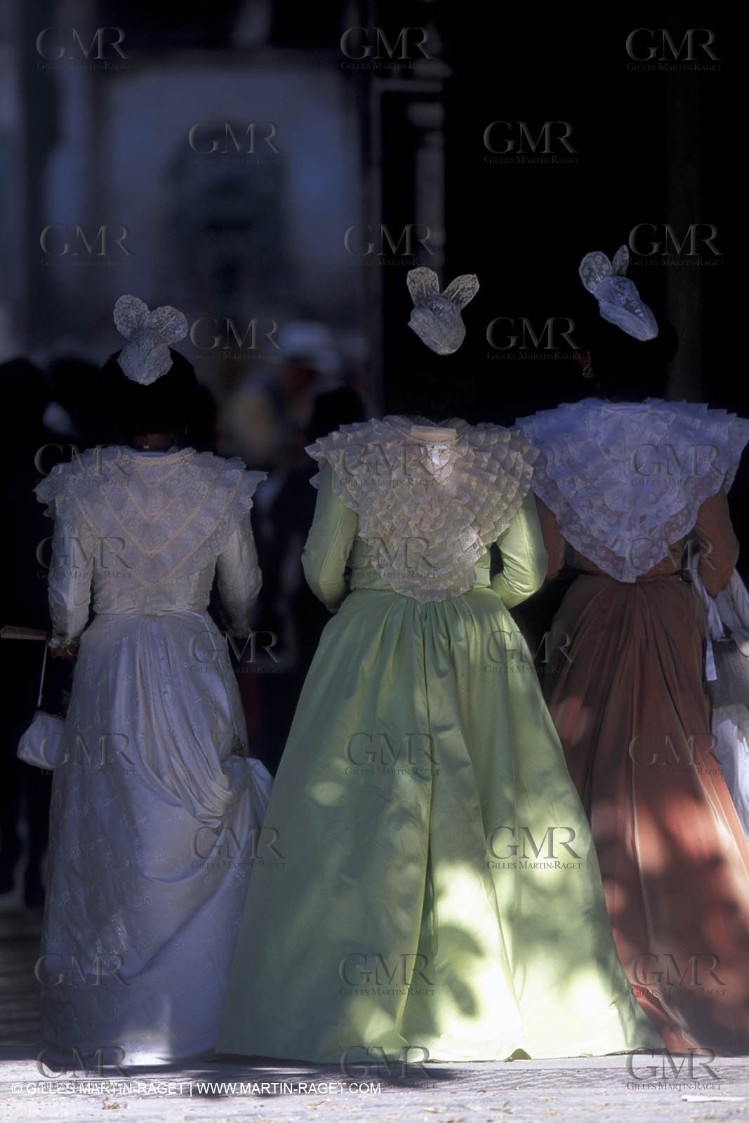Women of Arles in traditional costume