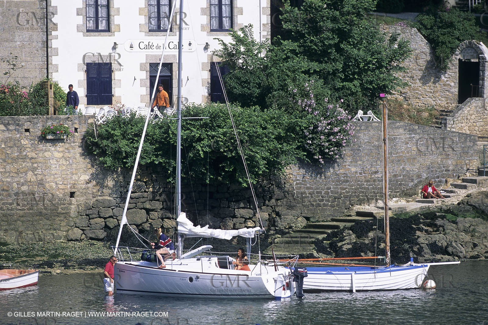 sailing, cruising, monohull at the mooring