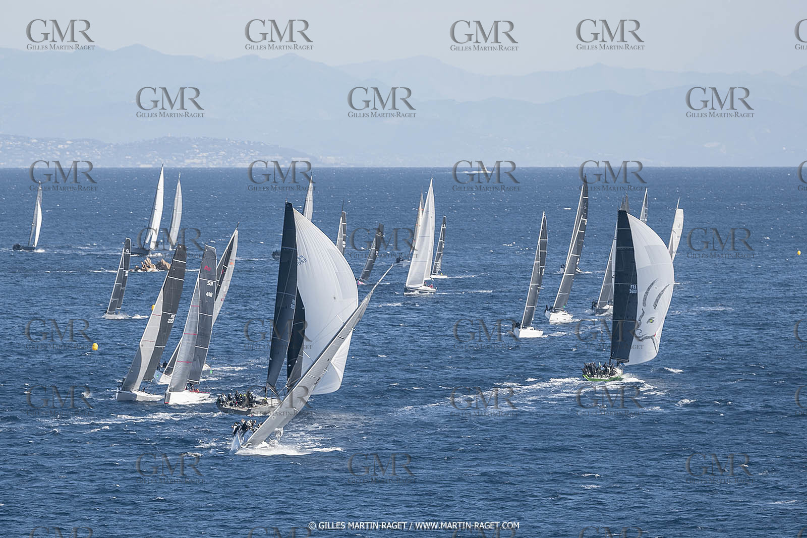 28 09 2022? Saint-Tropez,(FRA,83), Les Voiles de Saint-Tropez 2022 Régate N° 2 poup les modernes, navigation libre pour les grandes goélettes