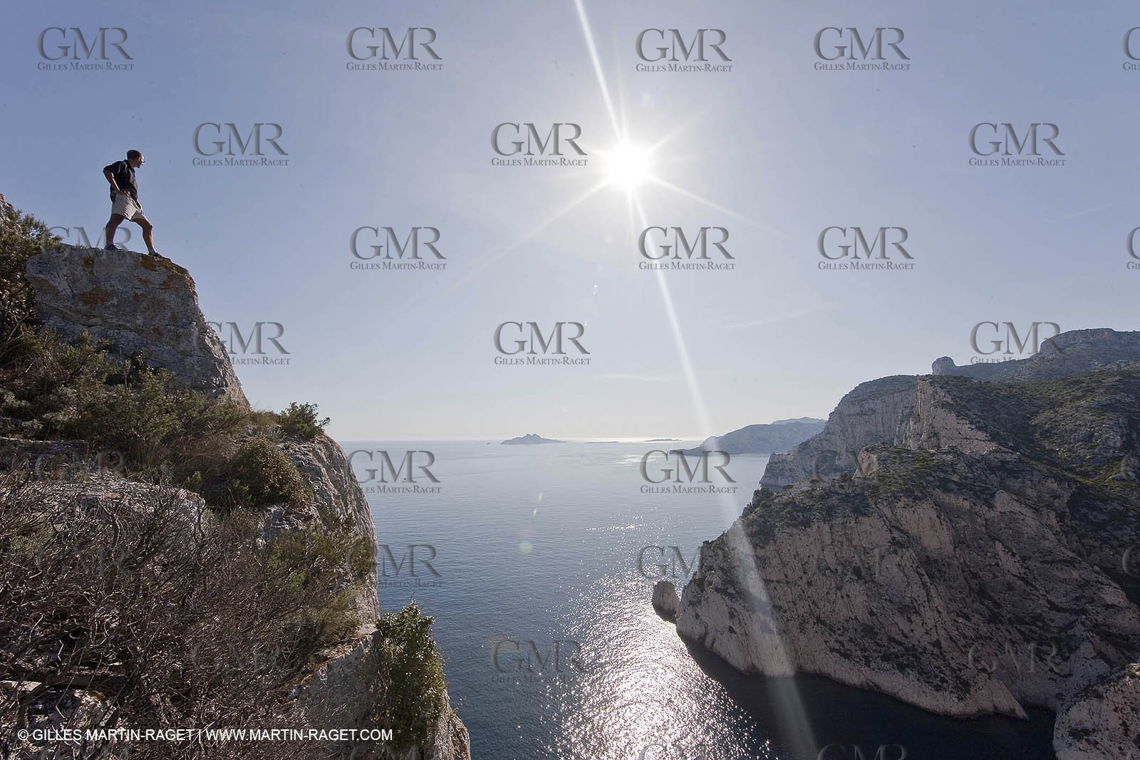 06 05 2009 - Marseille (FRA, 13) - Les Calanques - On Castelviel plateau - Calanque de Loule et falaises du Devenson