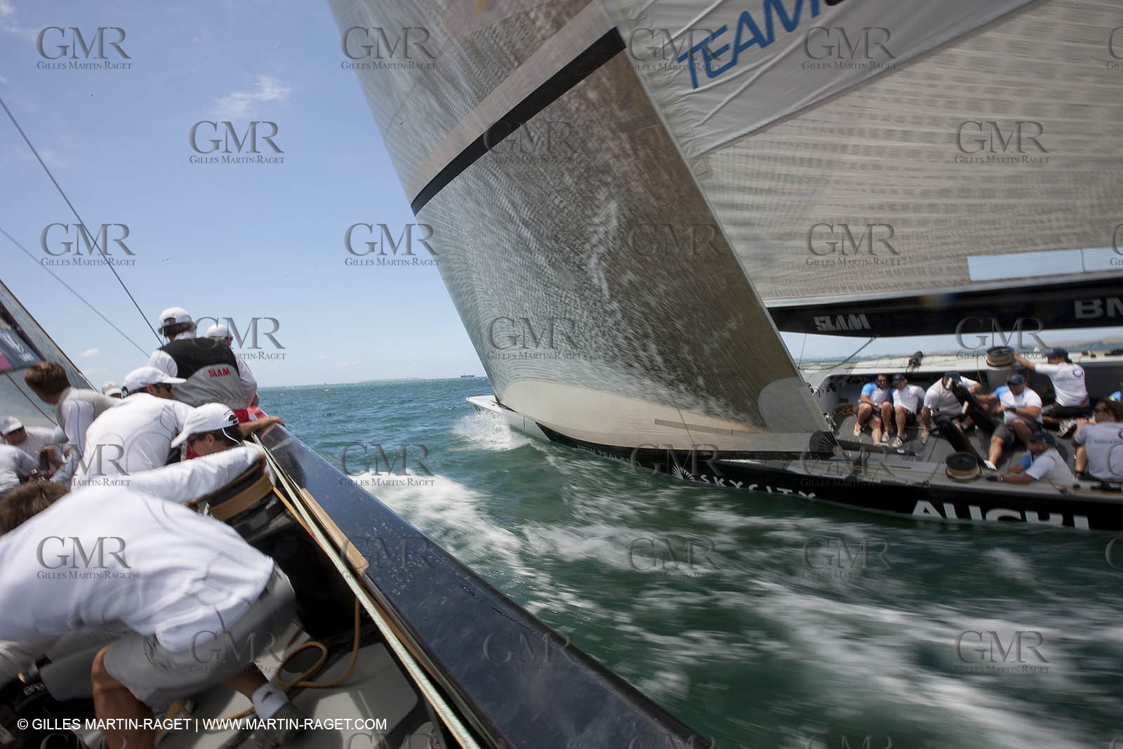 29 01 2009 - Auckland (NZL) -  Louis Vuitton Pacific Series - BMW ORACLE Racing - Training
