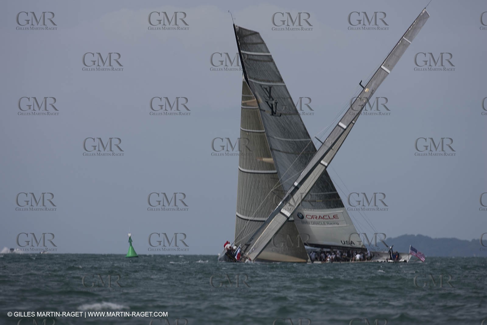 01 02 2009 - Auckland (NZL) -  Louis Vuitton Pacific Series -  Racing Day 4 - Round Robin 2 - BMW ORACLE RAcing Vs Pataugas by K-Challenge