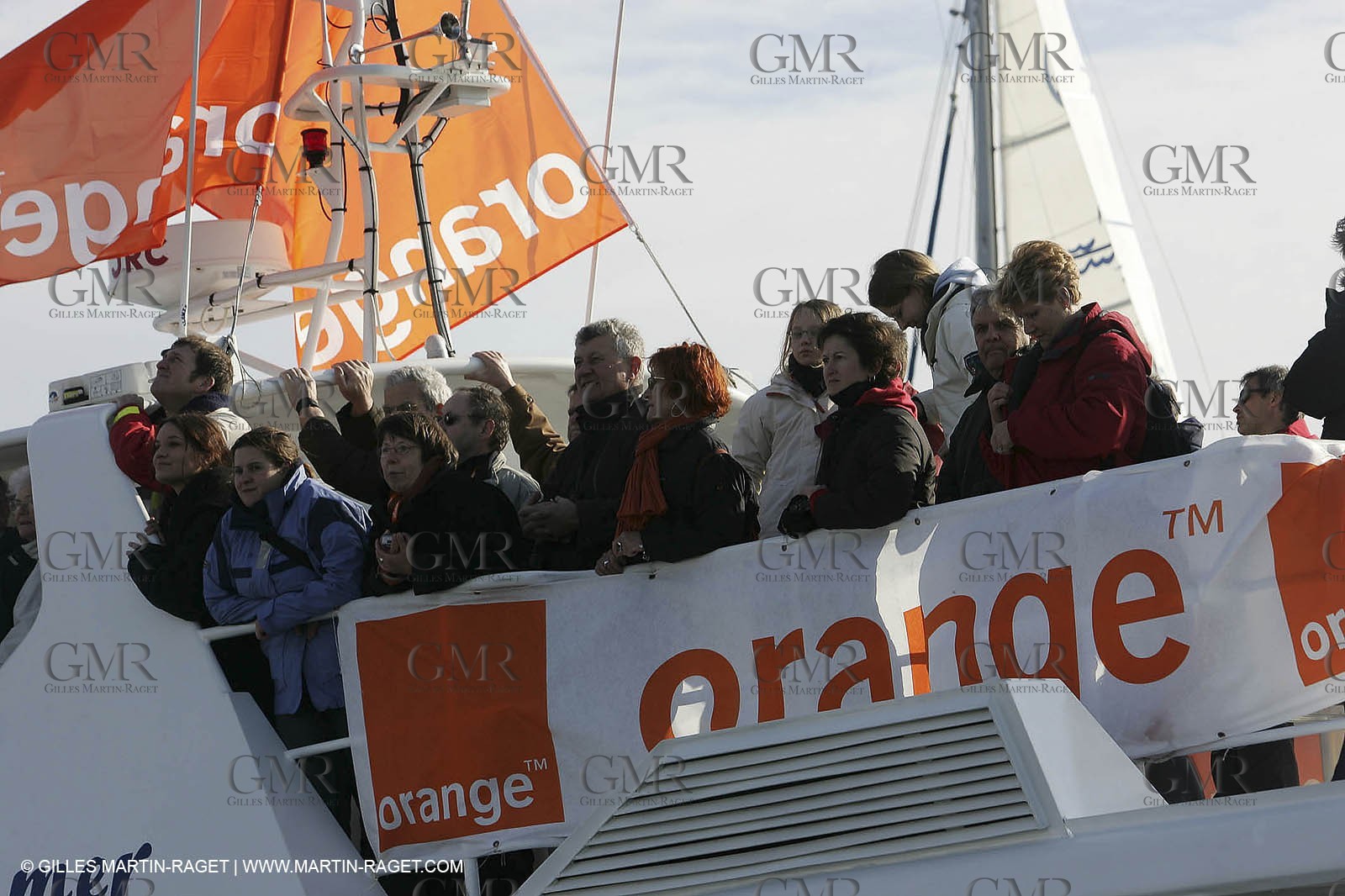 Orange II - 2005 Jules Verne Trophy finish - Brest - On shore - Public