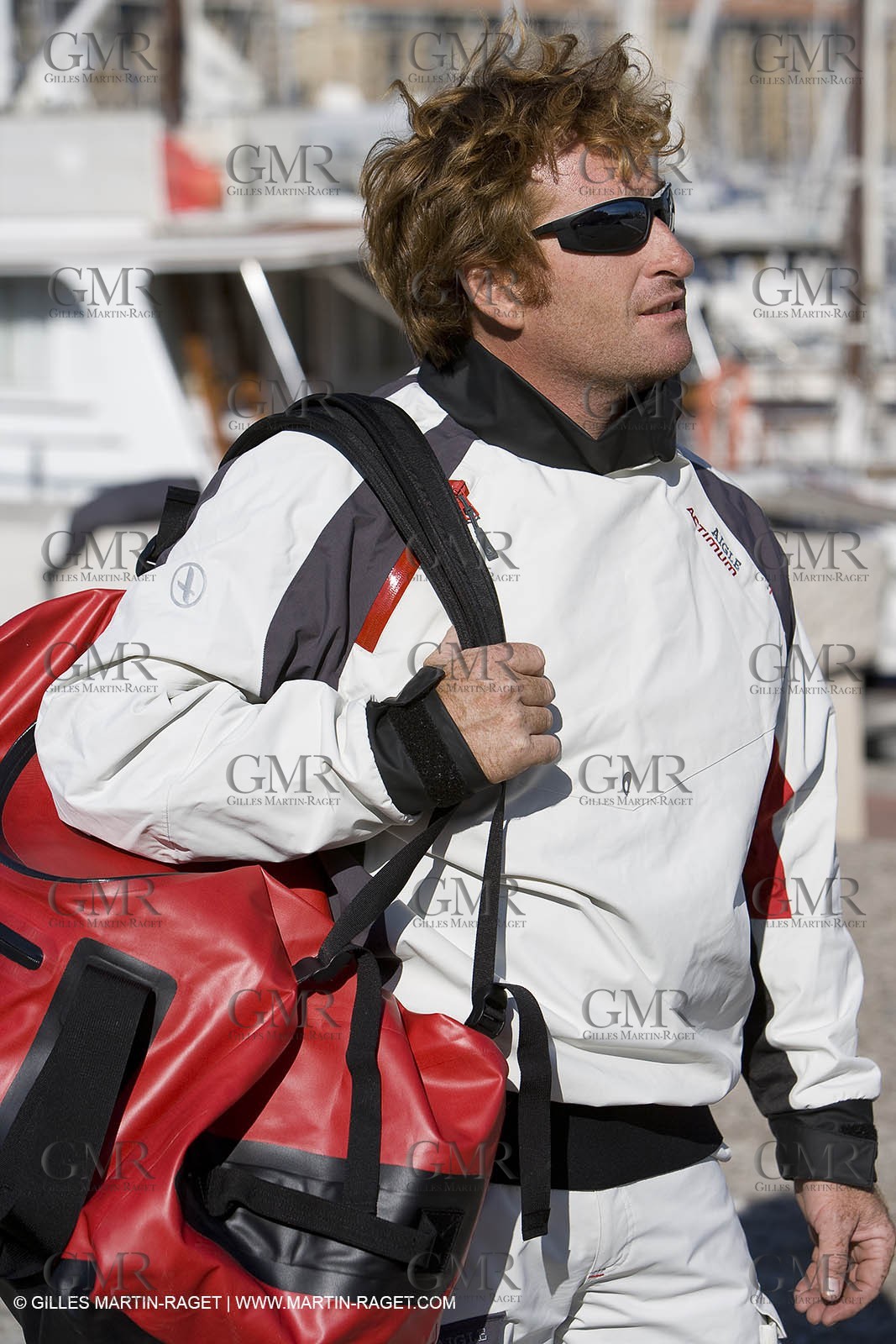 28 09 2007 - Marseille (FRA, 13) - Aigle Marine weather clothing showed in action by salors Marc Emig et Luce Molinier