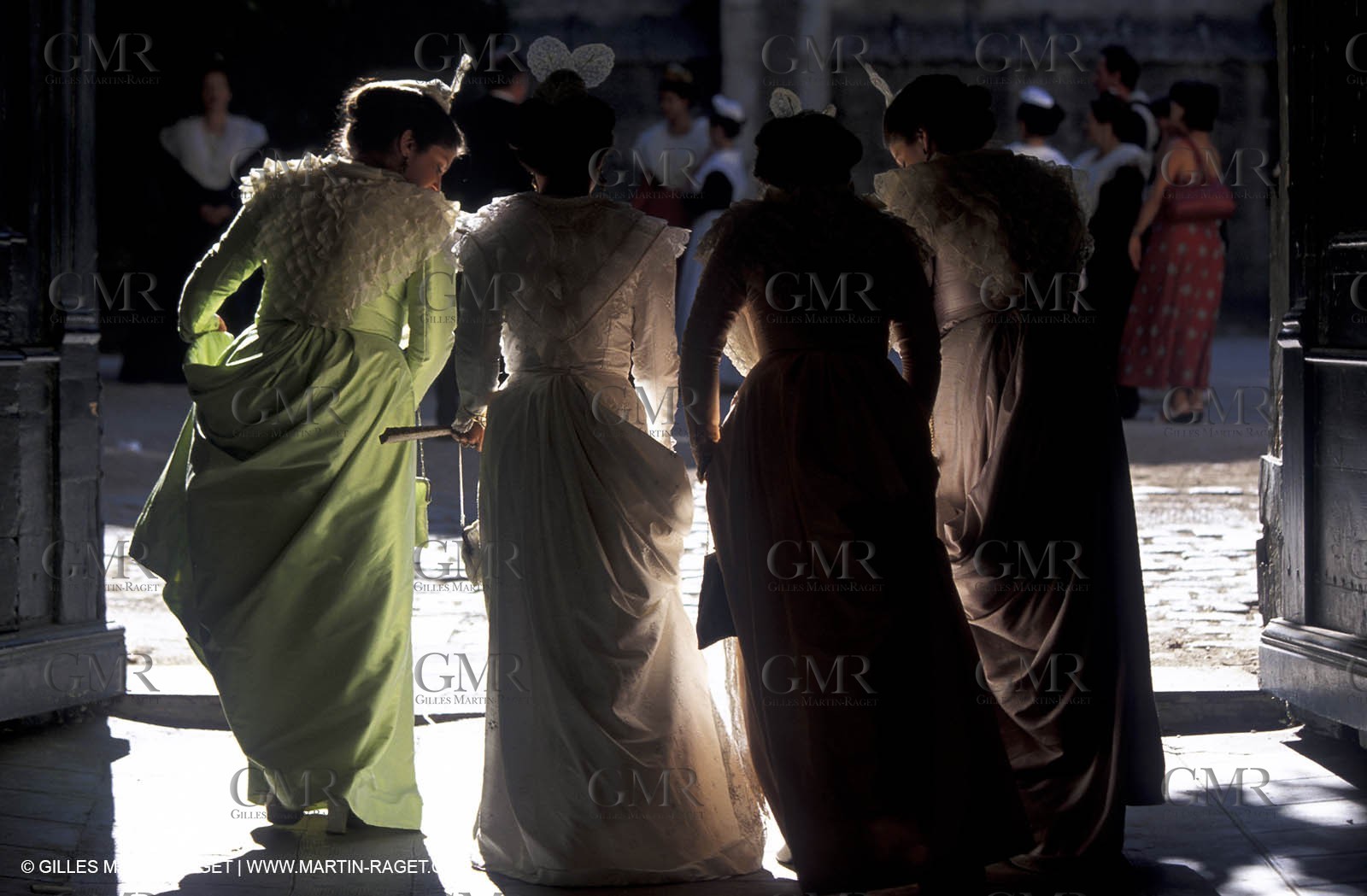 Women of Arles in traditional costume