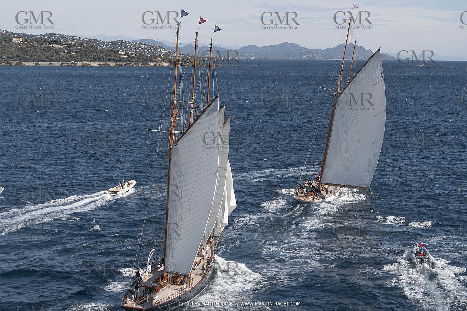 28 09 2022? Saint-Tropez,(FRA,83), Les Voiles de Saint-Tropez 2022 Régate N° 2 poup les modernes, navigation libre pour les grandes goélettes