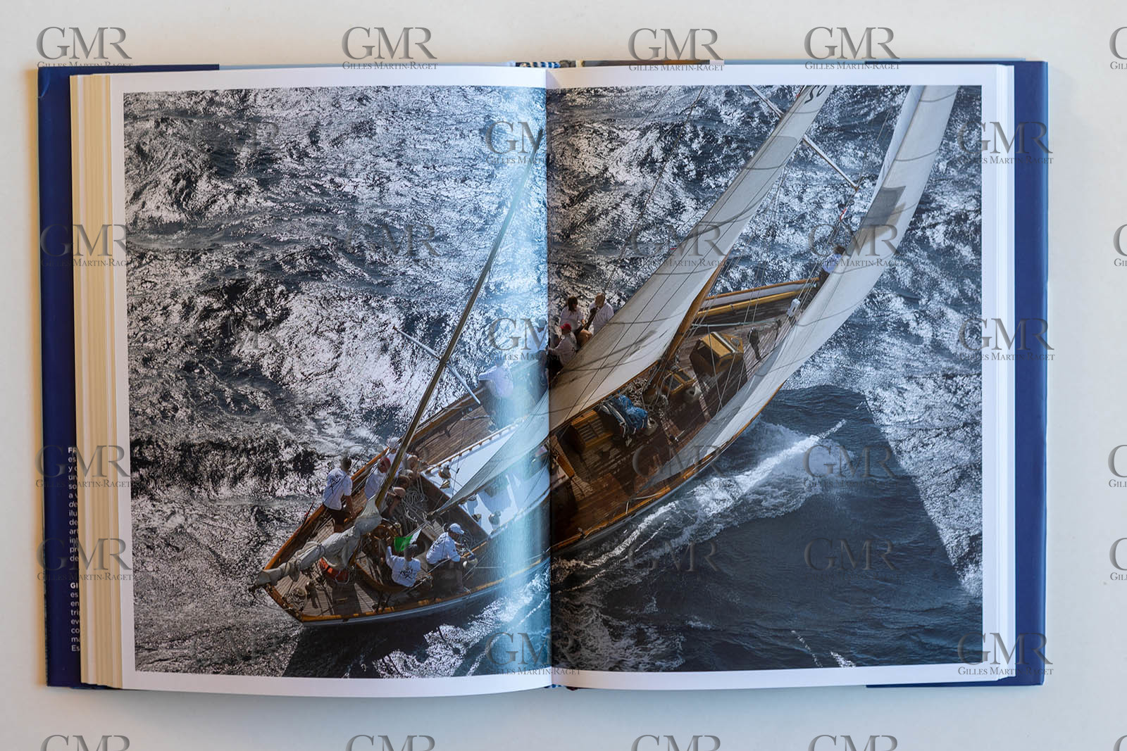 Marseille, 31 01 2023, Veleros de Leyenda, François Chevalier, photographies de Gilles Martin-Raget, Blume (version en langue espagnole de Voiliers de Rêve,  Le Chêne